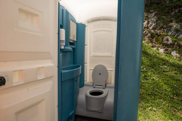 Best Restroom Trailer for Weddings  in Marion, VA